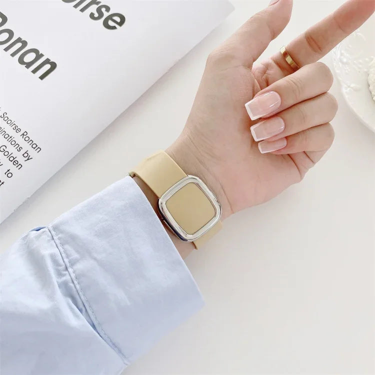 Modern Style Silicone Replacement Strap Watchband For Apple Watch Series 6 & SE & 5 & 4 40mm / 3 & 2 & 1 38mm, Black Buckle, Rose Gold Buckle, Silver Buckle