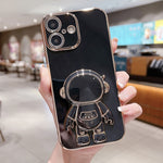 Electroplating Astronaut Holder Phone Case, For iPhone 17e / 16e, For iPhone 17 Pro Max, For iPhone 17 Pro, For iPhone 17, For iPhone Air, For iPhone 16 Pro Max, For iPhone 16 Pro, For iPhone 16 Plus
