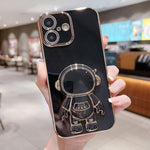 Electroplating Astronaut Holder Phone Case, For iPhone 17e / 16e, For iPhone 17 Pro Max, For iPhone 17 Pro, For iPhone 17, For iPhone Air, For iPhone 16 Pro Max, For iPhone 16 Pro, For iPhone 16 Plus