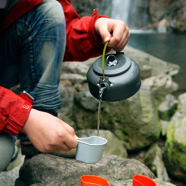 0.8L Portable Outdoor Mountaineering Picnic Aluminum Teapot Kettle Coffee Pot, 0.8L